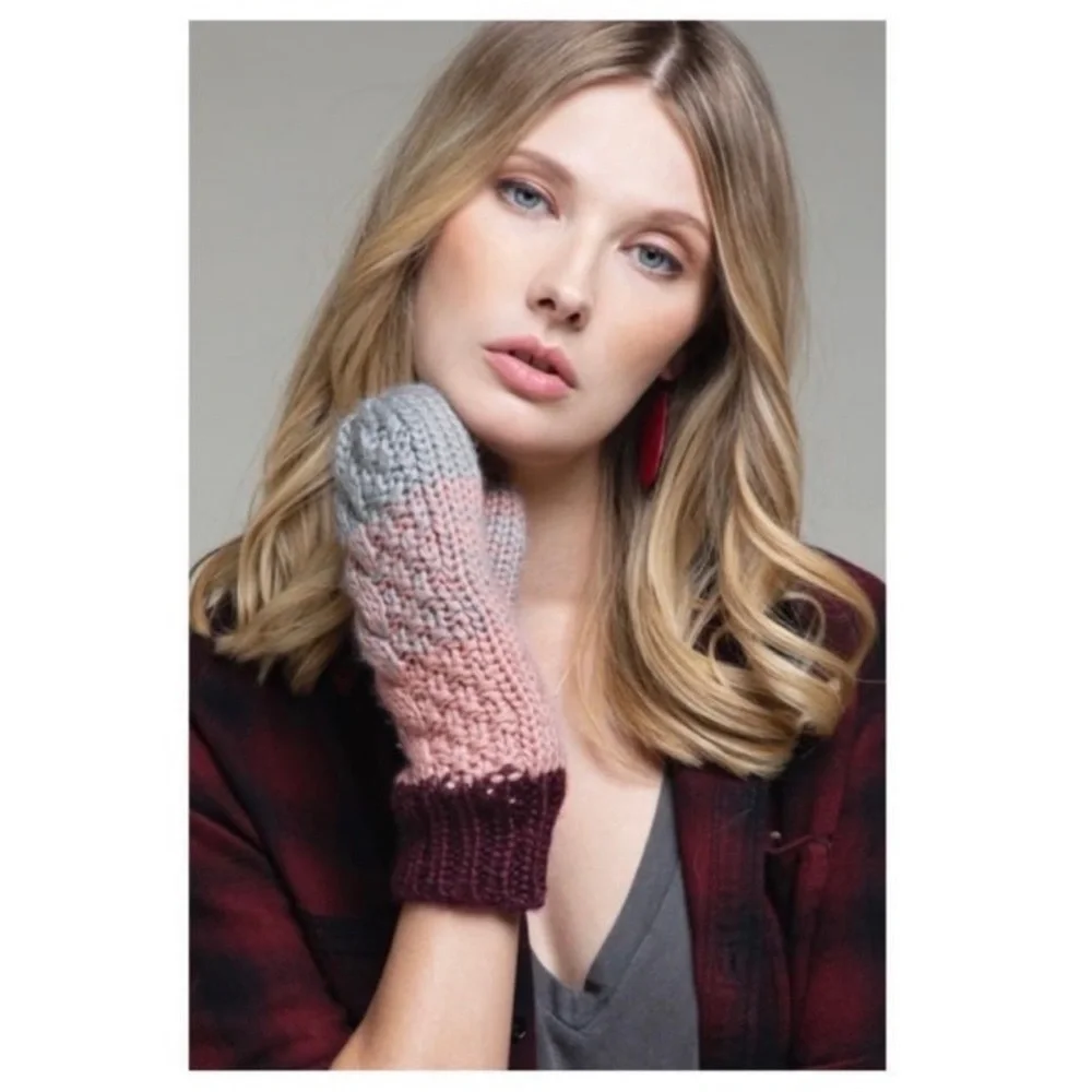 (18)New Ruggine Multicolor Stripe Chunky Cable Knit Mittens Faux Fur Lining
